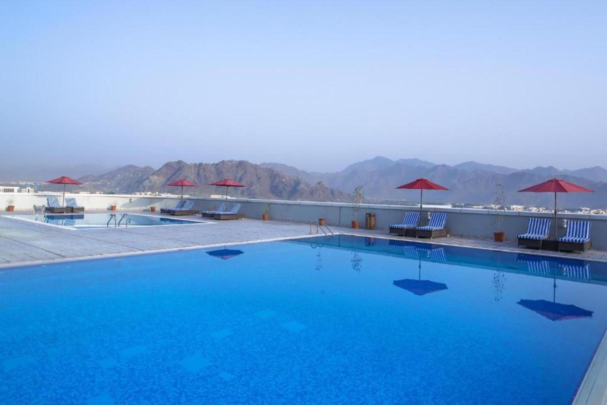 Dancenter Luxe Corniche Hotel Formerly Concorde Hotel Fujairah Exterior photo
