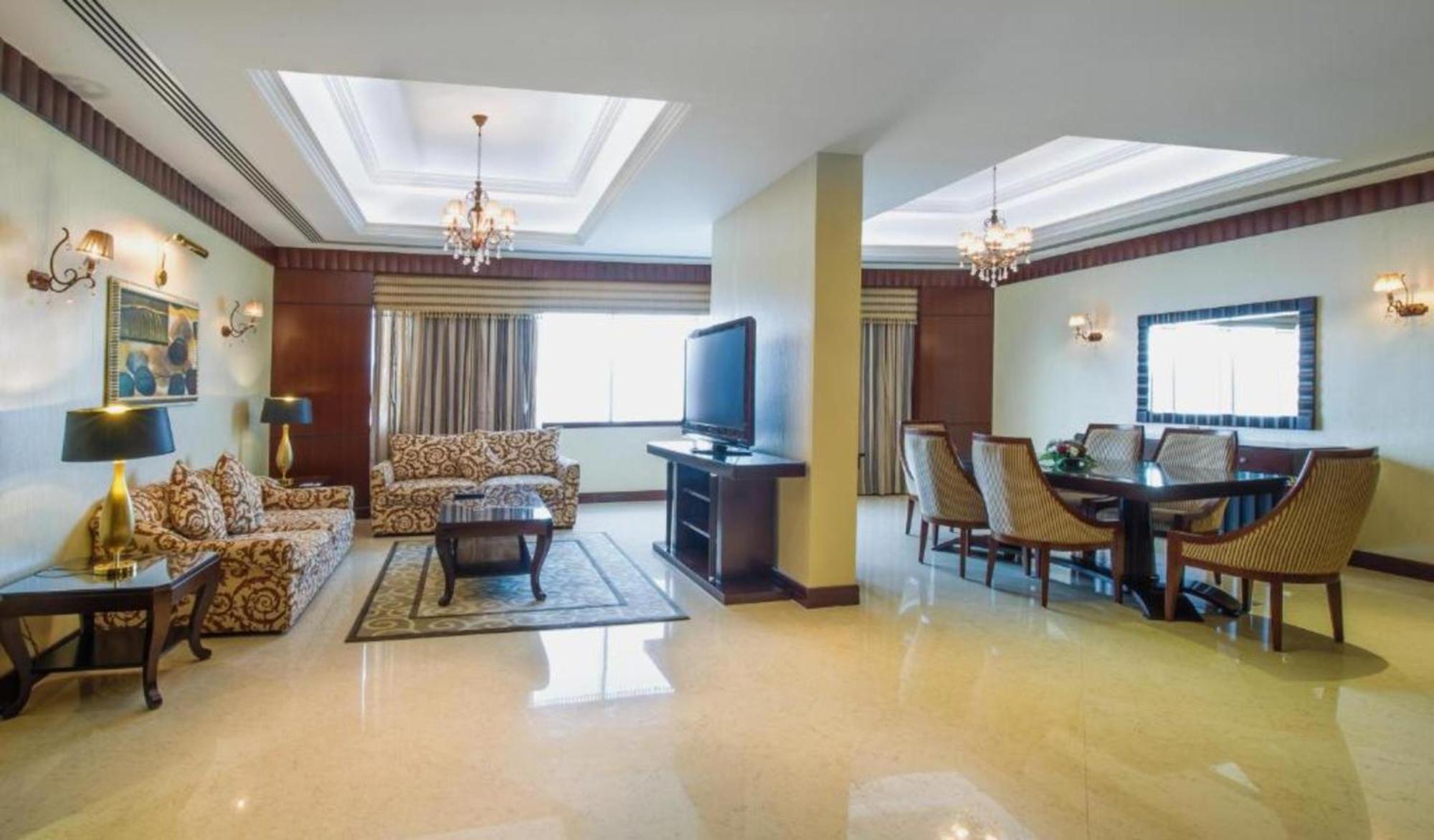 Dancenter Luxe Corniche Hotel Formerly Concorde Hotel Fujairah Exterior photo