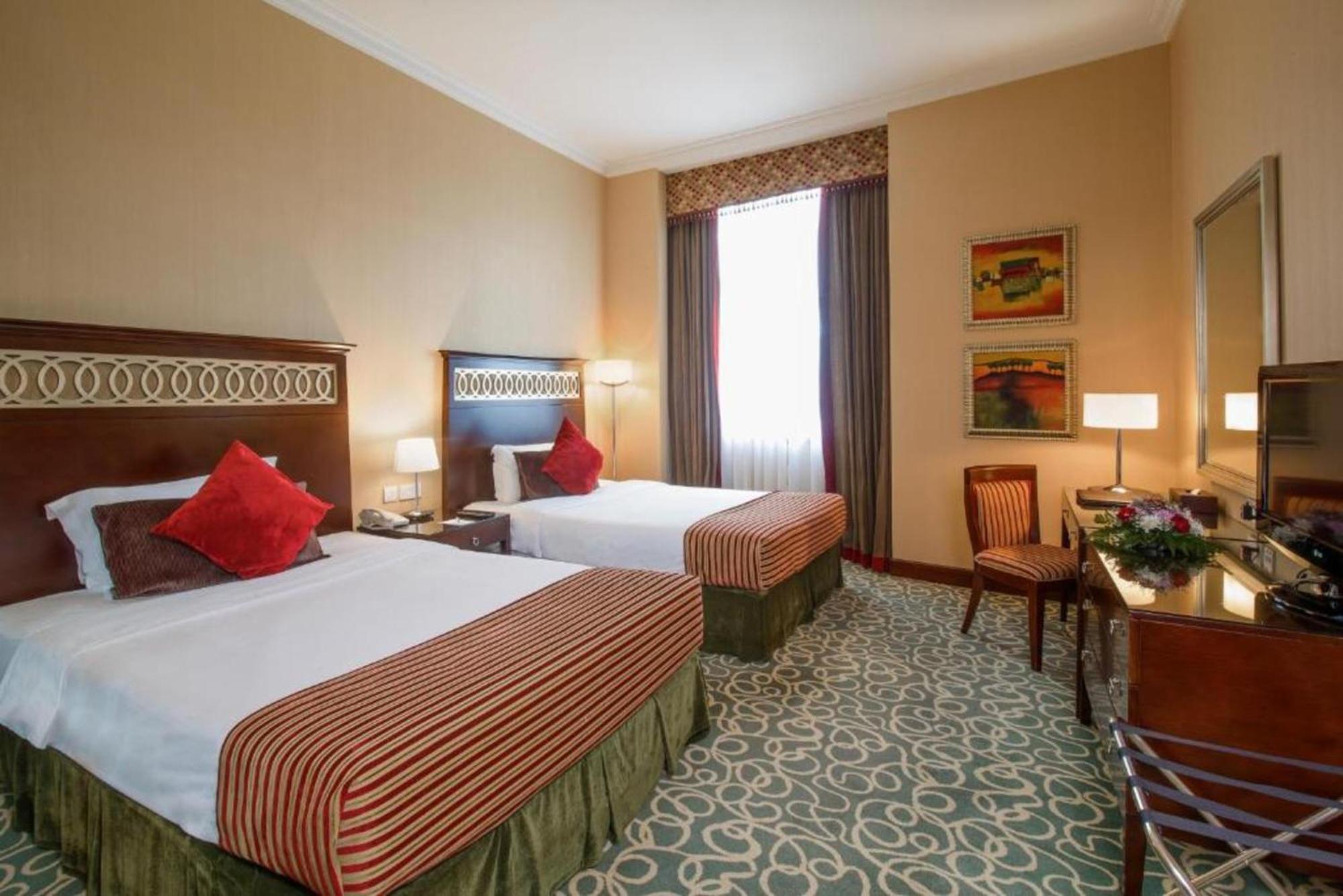 Dancenter Luxe Corniche Hotel Formerly Concorde Hotel Fujairah Exterior photo