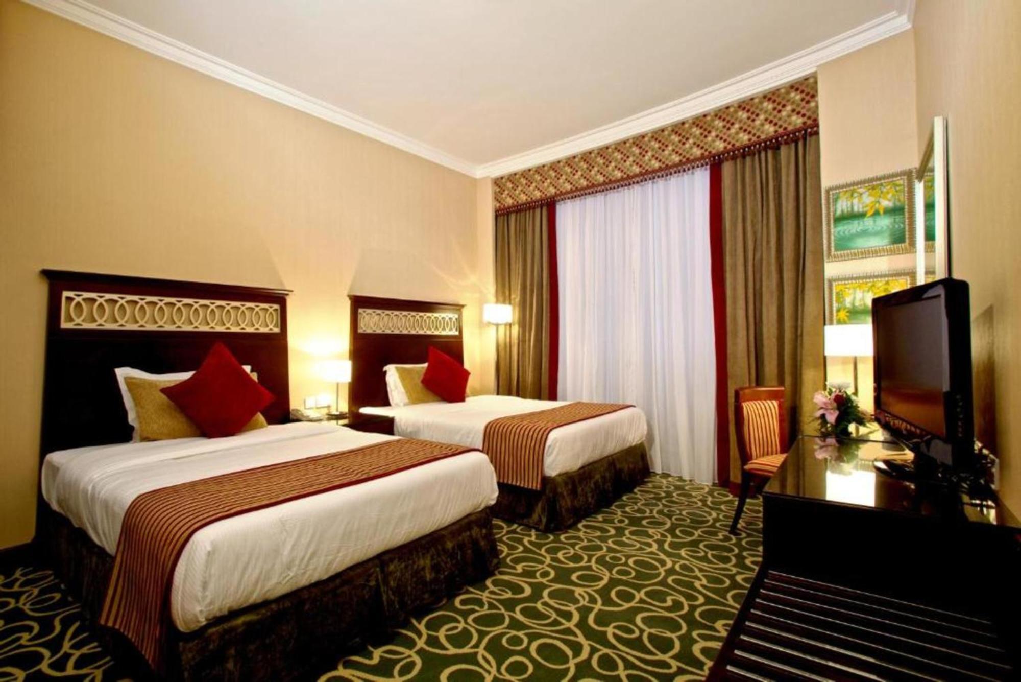 Dancenter Luxe Corniche Hotel Formerly Concorde Hotel Fujairah Exterior photo