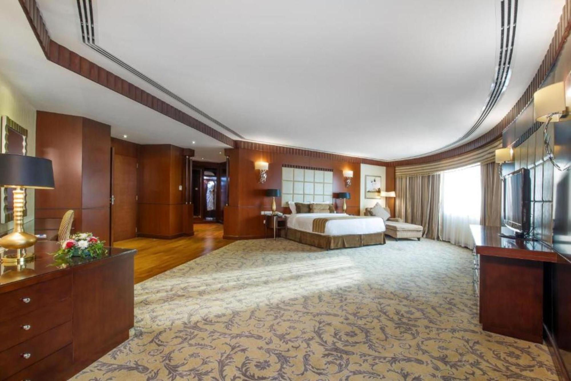Dancenter Luxe Corniche Hotel Formerly Concorde Hotel Fujairah Exterior photo